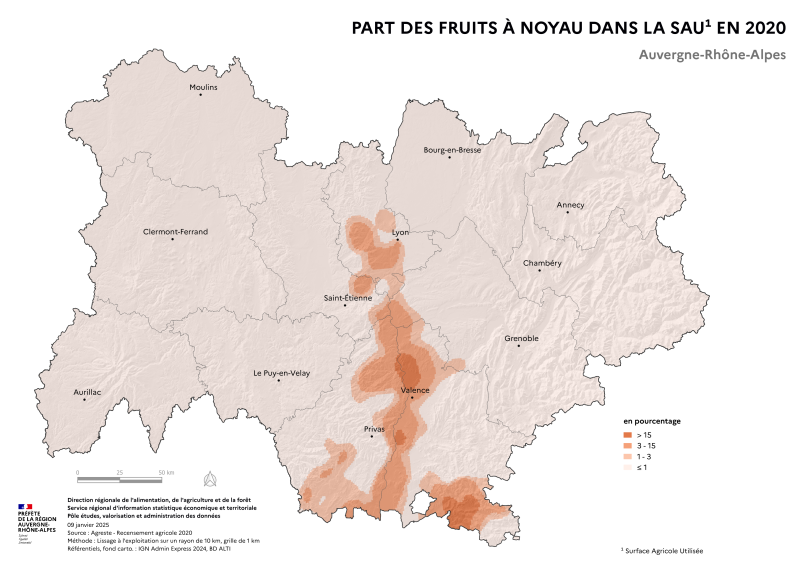 Carte représentant la part des surfaces en fruits à noyau dans la surface agricole utilisée en Auvergne-Rhône-Alpes, selon les données du Recensement Agricole 2020. La carte met en évidence les territoires où les fruits à noyau représentent la plus grande part des surfaces agricoles dans la région.