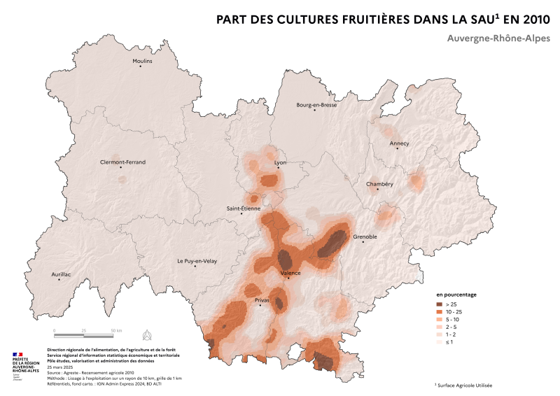 Image 1 : Carte repr&eacute;sentant la part des cultures fruiti&egrave;res dans la surface agricole utilis&eacute;e en Auvergne-Rh&ocirc;ne-Alpes, selon les donn&eacute;es du Recensement Agricole 2010. La carte met en &eacute;vidence les territoires o&ugrave; les cultures fruiti&egrave;res repr&eacute;sentent la plus grande part des surfaces agricoles dans la r&eacute;gion.