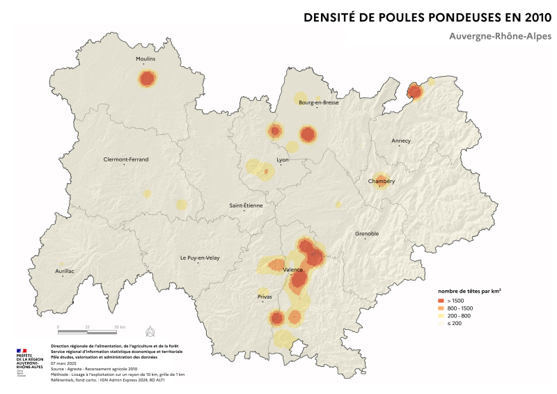 Image 1 : Carte repr&eacute;sentant la densit&eacute; de poules pondeuses en Auvergne-Rh&ocirc;ne-Alpes, selon les donn&eacute;es du Recensement Agricole 2010. La carte illustre les zones o&ugrave; la production d'&oelig;ufs est concentr&eacute;e dans la r&eacute;gion.