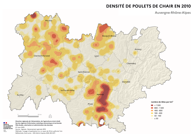 Image 1 : Carte repr&eacute;sentant la densit&eacute; de poulets de chair en Auvergne-Rh&ocirc;ne-Alpes, selon les donn&eacute;es du Recensement Agricole 2010. La carte illustre les zones o&ugrave; la production de poulets de chair est concentr&eacute;e dans la r&eacute;gion.