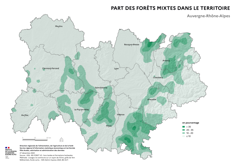 Image 1 : Carte illustrant la part des forêts mixtes dans le territoire de la région Auvergne-Rhône-Alpes, selon les données de la BD forêt V2 (IGN).La carte met en évidence les zones où les forêts mixtes se concentrent dans la région.