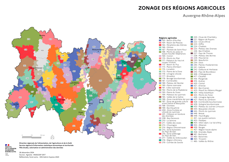 Carte représentant les différentes régions agricoles de la région Auvergne-Rhône-Alpes selon les données du Service Statistique et de la Prospective (SSP) de 2017. La carte illustre les classifications des zones agricoles, mettant en évidence les spécificités des cultures et des activités agricoles dans chaque région.